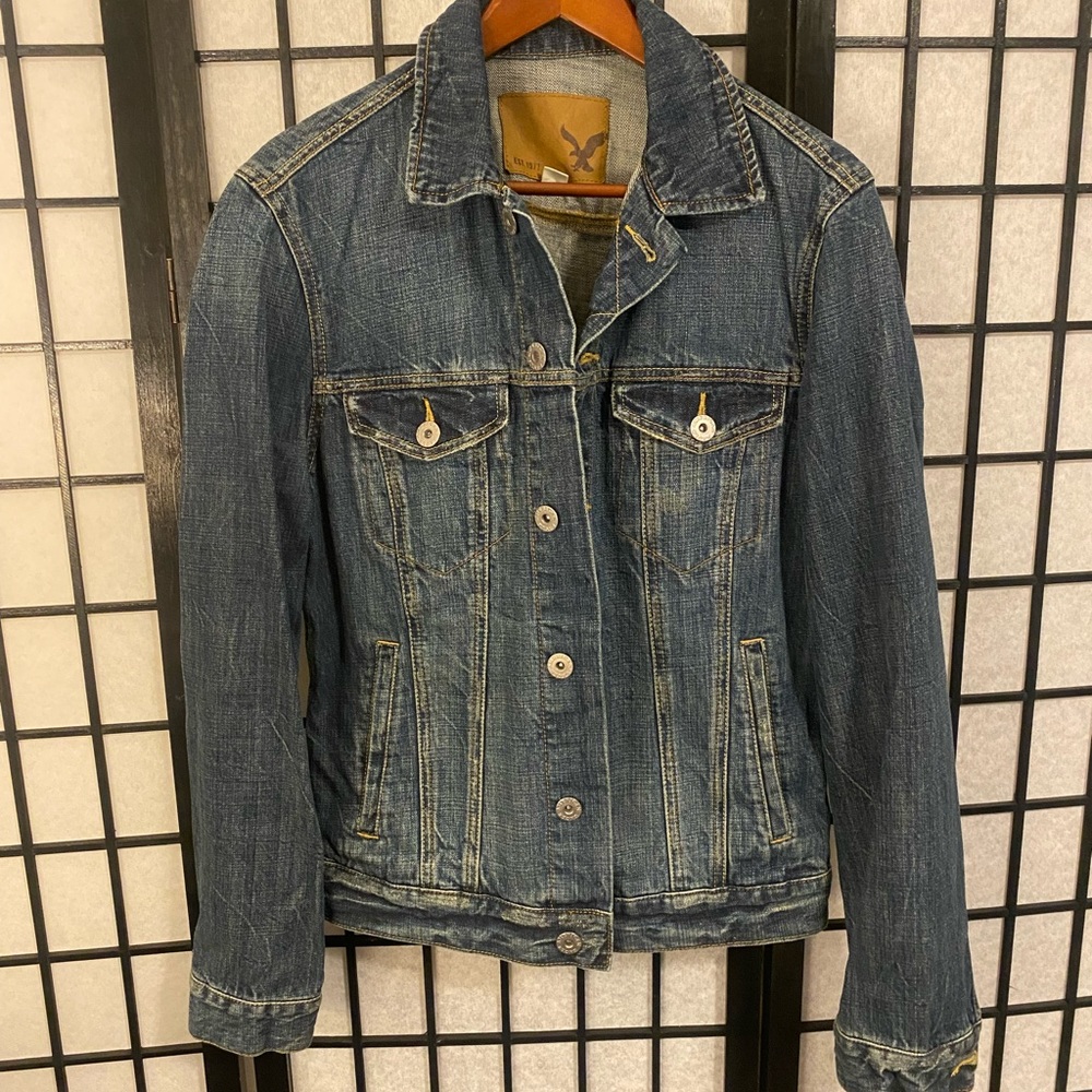 💙 Men’s Jean jacket from AE